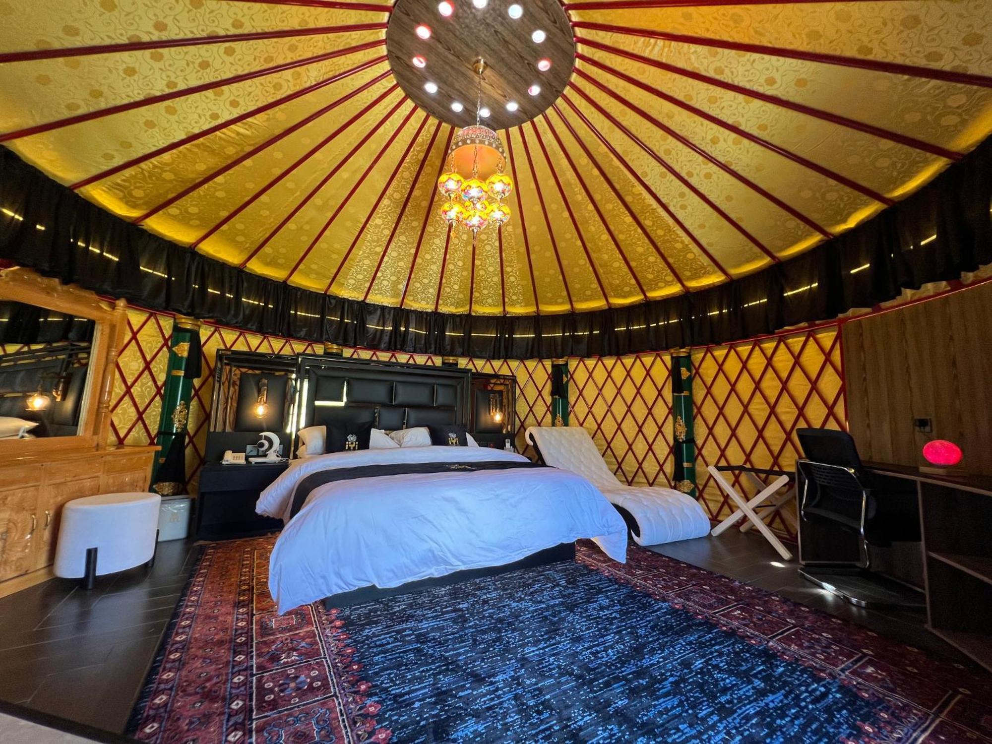 Iyi Luxury Inn Swat Saidu Sharif Exteriér fotografie