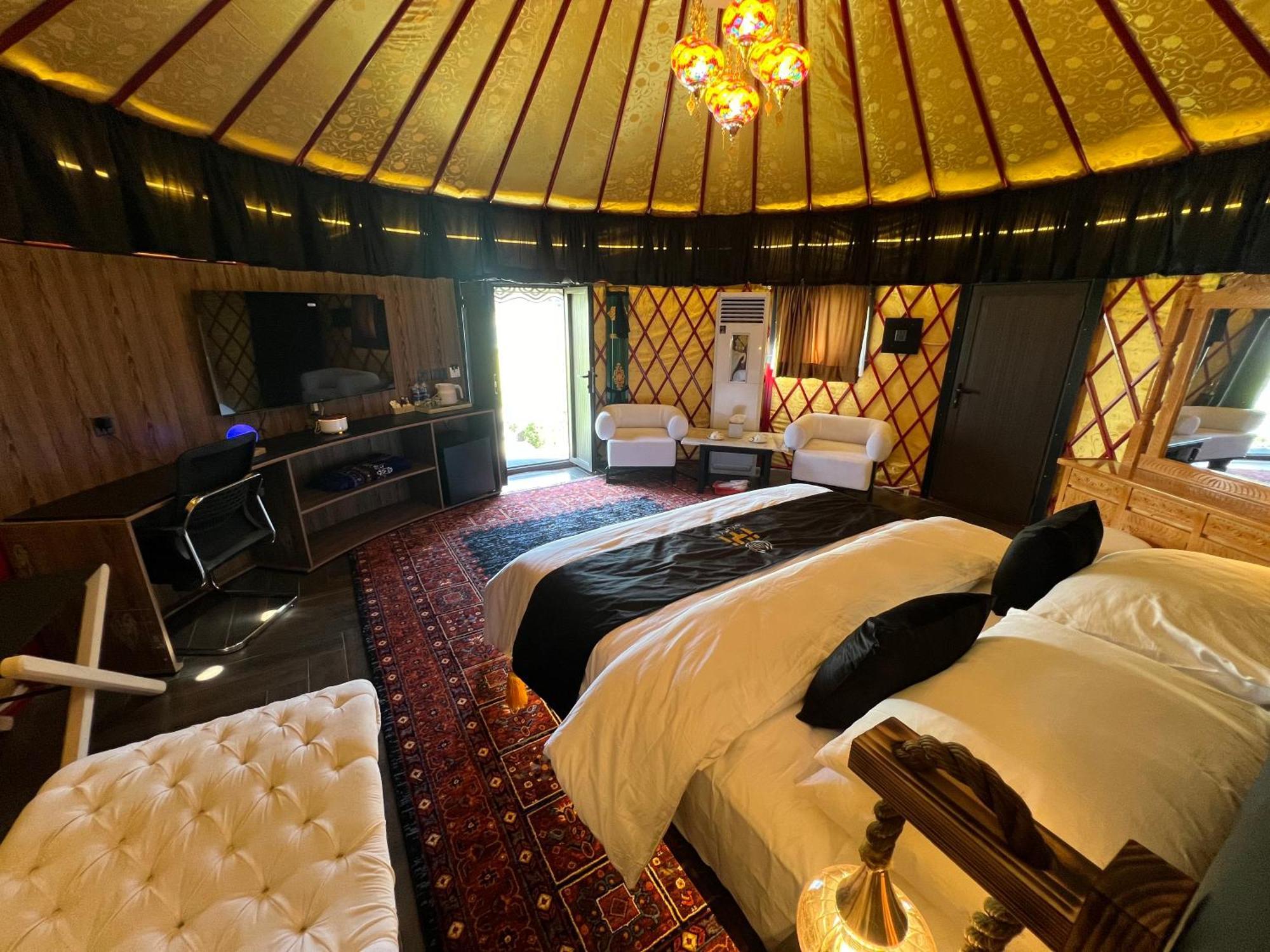 Iyi Luxury Inn Swat Saidu Sharif Exteriér fotografie