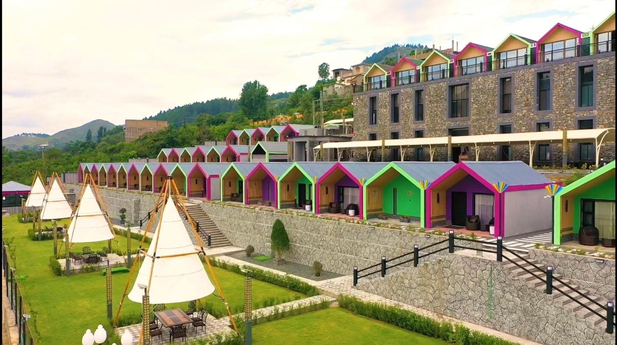 Iyi Luxury Inn Swat Saidu Sharif Exteriér fotografie