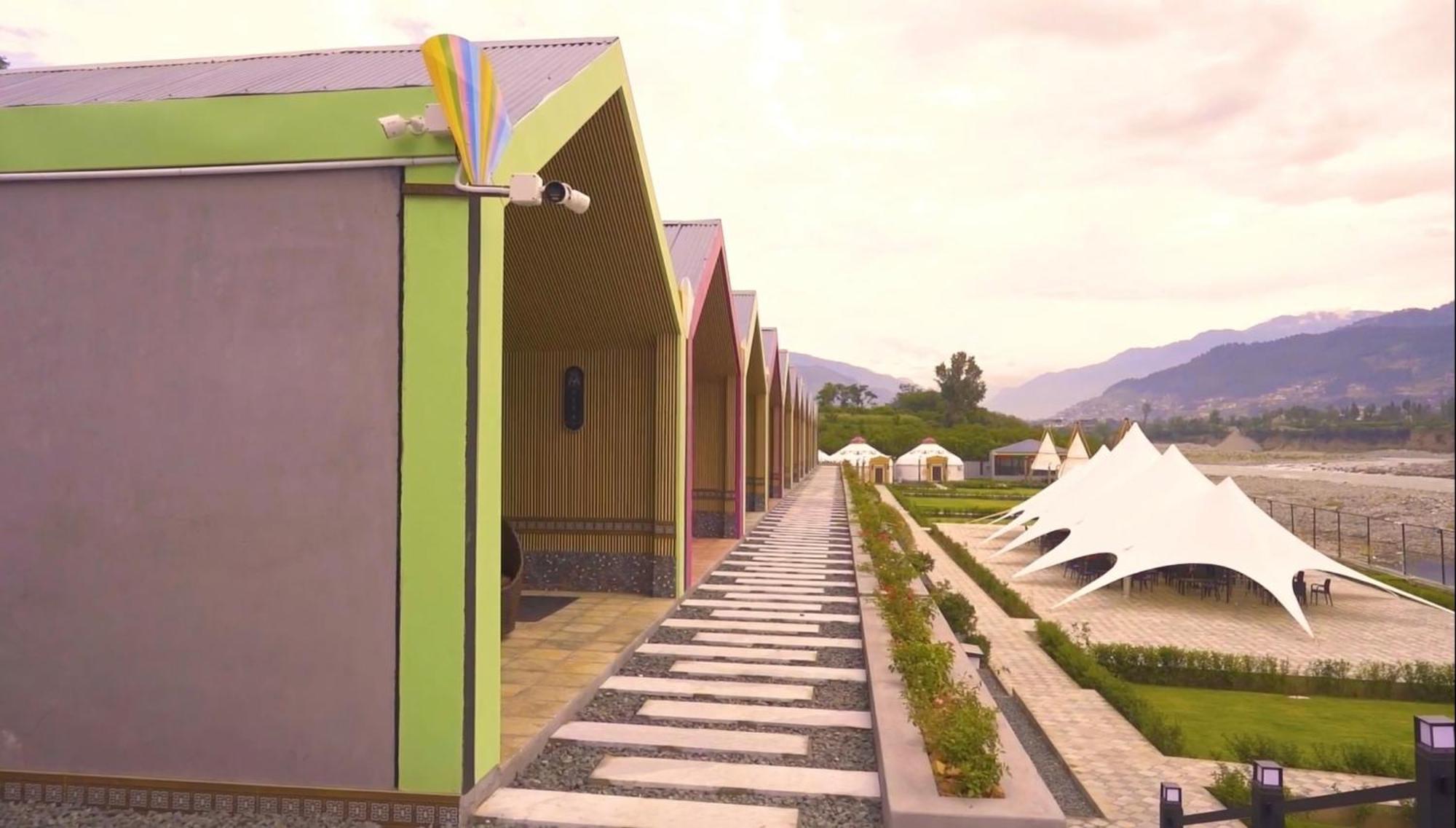 Iyi Luxury Inn Swat Saidu Sharif Exteriér fotografie