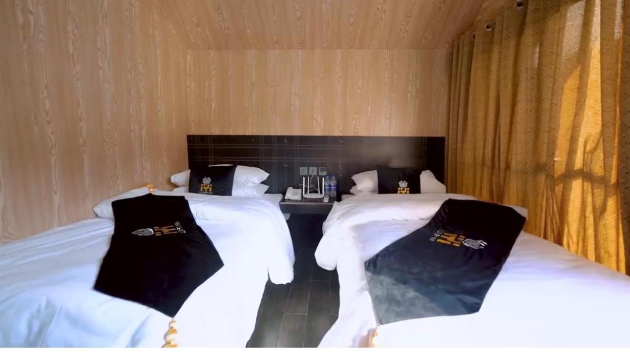 Iyi Luxury Inn Swat Saidu Sharif Exteriér fotografie